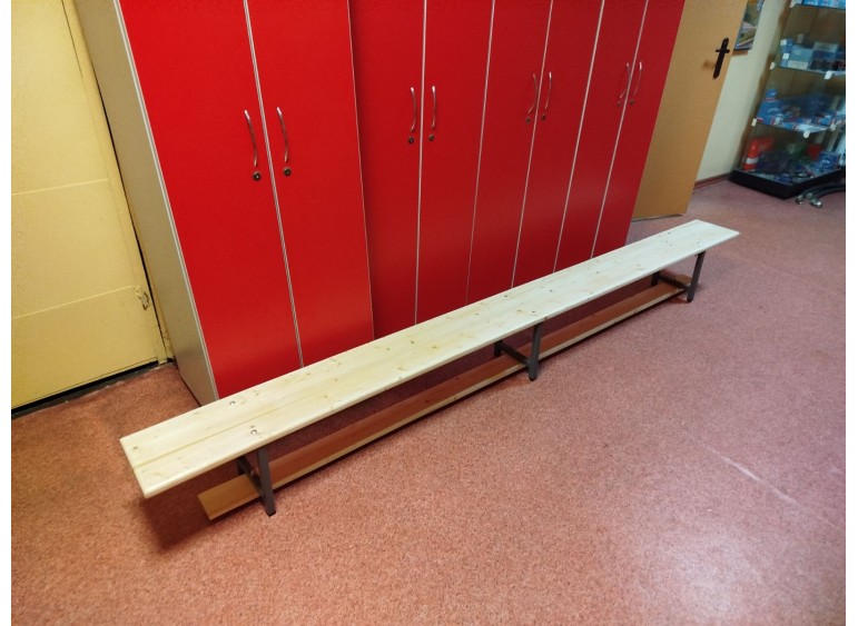 Преимущества гимнастической скамейки из мебельного щита .